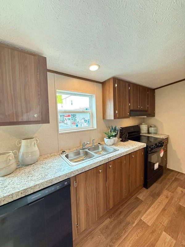 Title Quiet Comfort, Built for Everyday Living – No Credit Check, Just Freedom