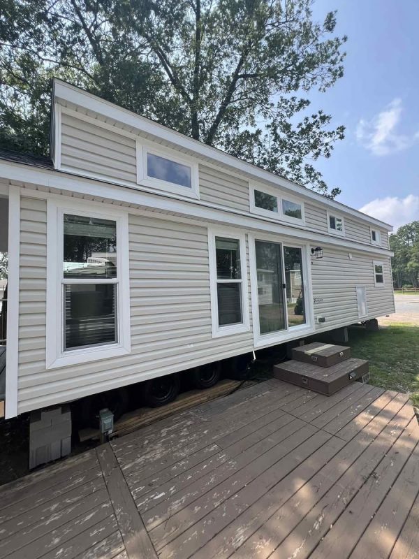 The Modern Tiny Home with Split Loft – Smart Space, Timeless Style (H33SL)