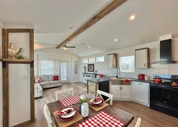 The Dasha Tiny Home – Modern Warmth with Timeless Detail (DASHA880)