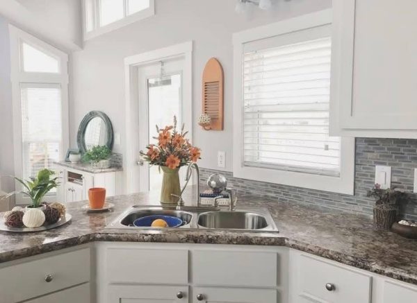 The Stillwater – Quiet Elegance in a Compact Frame