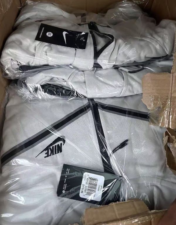 Hoodies (280 pcs pallet)