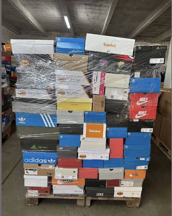 Mixed Branded shoes (30 pcs pallet)
