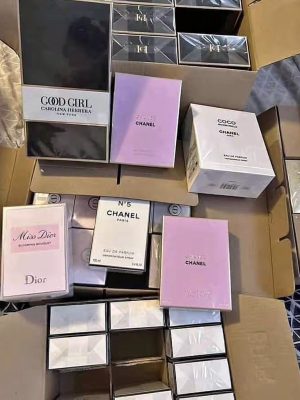 Quality perfumes (160 pcs pallet)